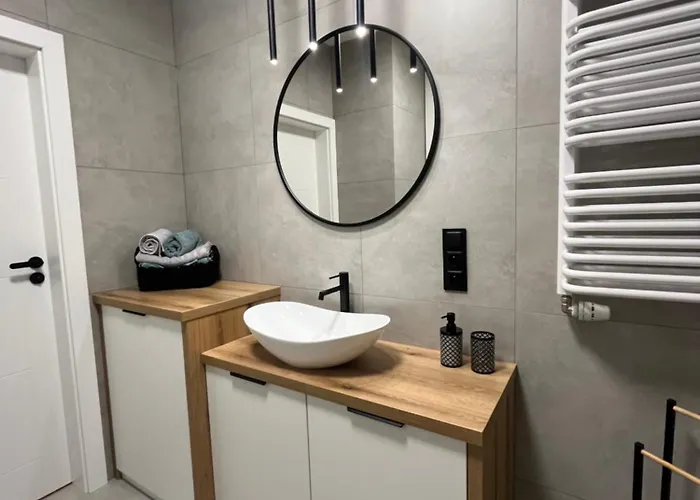 Blue Lagoon דירה קטוביץ